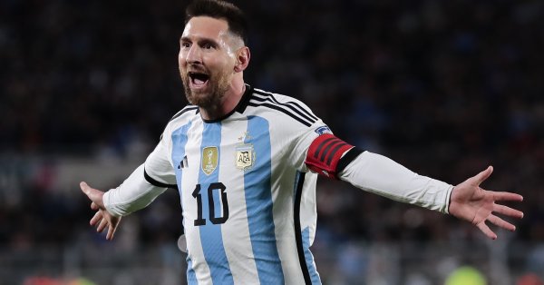 Messi er favoritten til «Beste»-prisene: FIFA annonserte hvem de nominerte fotballspillerne er