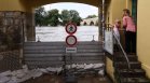 Наводненията в Германия блокираха пътища и жп линии, очакват се още дъждове