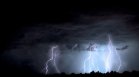 Гръмотевични бури и градушки: Синоптиците с предупреждения за цялата страна