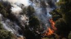 Антипожар: Огнеборците в Гърция с нов метод за контрол на пожарите