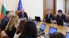 Радев обяви "кръстосани проверки" срещу източване на НЗОК в цялата страна