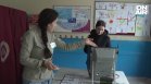 Активен вот в Чорлу, обясняват с жестове на избирателите къде да натиснат