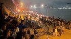Хиляди мигранти щурмуват Сеута, Испания изпраща армията (ВИДЕО)