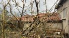 "Беше страшно": Буря унищожи реколта в Кюстендилско, има и изпочупени коли