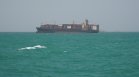Хутите атакуваха кораб в Червено море: Трима моряци загинаха в Баб ел-Мандеб