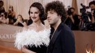 Селена Гомес отхвърли обвиненията за бизнес измама със стартъпа ѝ като "несериозни"