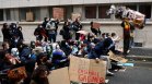 Макрон реагира, след като четвърт милион души протестираха във Франция