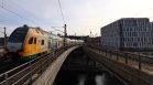 Пътнически влак в Германия дерайлира заради свлачище