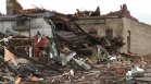 Четирима загинали и над 100 ранени от торнадата в САЩ, семейства са без домове