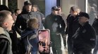 Демонстранти нахлуха в проправителствена телевизия в Сърбия