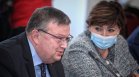 Цацаров дойде в добро настроение за изслушването в Антикорупционната комисия в НС