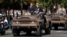 Грандиозният парад в Париж в Деня на Бастилията в СНИМКИ