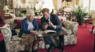 Силна връзка: Елизабет II все още обожава внука си Хари