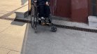 Сигнал: Асансьорът за подлеза пред НДК не работи, а детето ми е в инвалидна количка