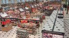 Правителството и търговските вериги договориха поевтиняване на храните с до 30%