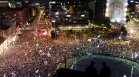 Мащабен студентски митинг изпълни площадите на Белград преди изборите (СНИМКИ)