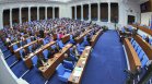 Трима министри отговарят на въпроси в парламента