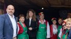Йотова: Недопустимо е тези, които ни хранят, да свързват трудно двата края
