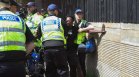 Близо 400 души са арестувани на протестите в Англия