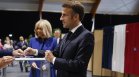 Първи резултати от изборите във Франция: Трето място за коалицията около Макрон