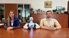 Първият български хуманоиден робот Робърт тръгва на обиколка из училищата