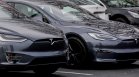 Няма непробиваема кола, хакери преодоляха защитата на Tesla за 2 минути