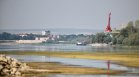 Дунав продължава да пресъхва, нивата остават критично ниски