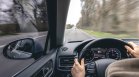 Опасна мода взима жертви на пътя: Младежи карат в насрещното за лайкове в мрежите