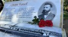 148 години безсмъртие: Хиляди извървяха пътя на Ботев, откриват патриотично зелено училище