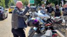 Министър Събев с нестандартна визия на протест на мотористи в София