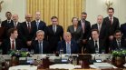 Тръмп накара технологичните лидери да подпишат "конституция" за контрол над AI (+СНИМКИ)