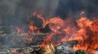 В София се запали изоставено хале, има задимяване над кв. "Дружба"