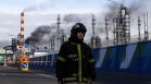Украинска атака с дронове подпали ключова рафинерия в Москва
