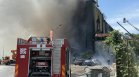 Евакуираха хора заради голям пожар край Варна