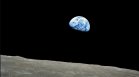 Астронавтът от "Аполо 8", снимал "Изгревът на Земята", загина в самолетна катастрофа