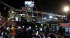 Осем загинали при сблъсък между влак и автобус в Банкок