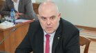 Министър Славов иска решение за Гешев до ден-два, главният прокурор се защити