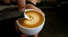 Кафето в Гърция излиза все "по-солено" в заведенията