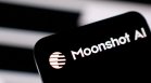 Китай ограничи мощен AI заради опасни хакерски способности