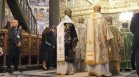 Вярващи се помолиха за здраве и мир на празника на свети Йван Рилски