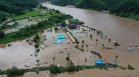 Най-малко 8 загинали в Южна Корея при най-тежките наводнения от 80 г. насам
