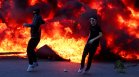 Протестите на младите заливат Европа, в Албания избухнаха размирици
