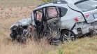 Катастрофата с три жертви край Мъглиж: Загиналият шофьор изхвърлил баща си от колата преди сблъсъка
