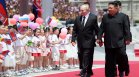 Путин праща деца на лагер в Северна Корея - пеят песни за Ким и чистят статуи