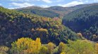 Китайски делтапланерист е падналият в труднодостъпен планински район