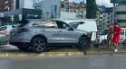 Джип излетя в насрещното и спря в разделителната ивица при катастрофа в София