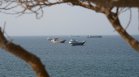 Кораб попадна под обстрел в Ормузкия проток, има загинал