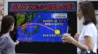 Северна Корея изстреля балистична ракета над Северна Япония