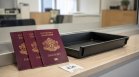 МВР спира издаването на 10-годишните паспорти по технически причини