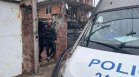 Мъж, чийто дом е обискиран при акцията в "Христо Ботев": Влязоха и започнаха да ме бият